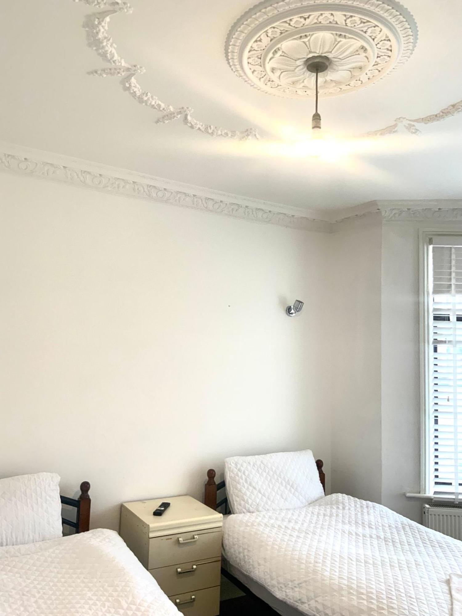 The London En-Suite Ilford Exterior foto